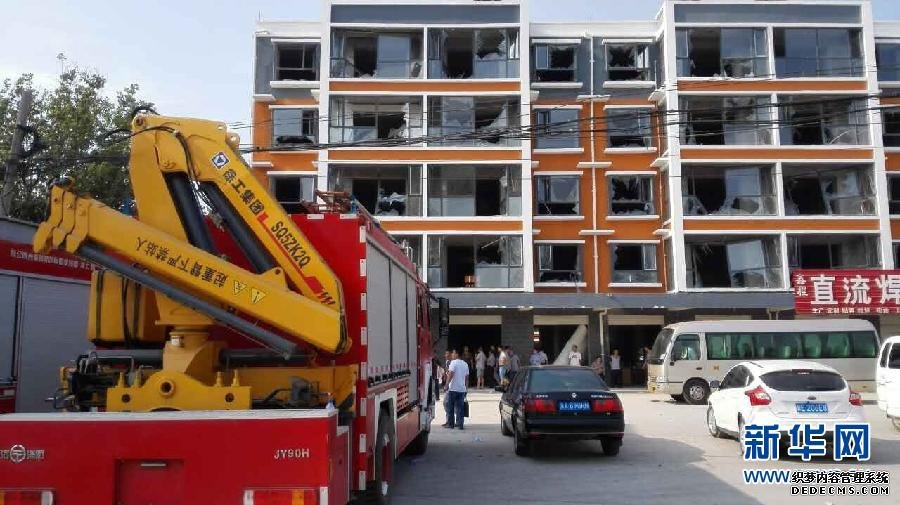 （突發(fā)事件）（1）河北寧晉縣一煙花爆竹非法窩藏點(diǎn)發(fā)生爆炸致3人死亡 