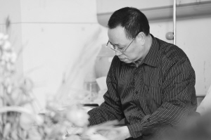 趙廷平在醫(yī)院接受恢復(fù)性治療。本報記者 郝子朔 攝