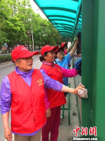 河北秦皇島設(shè)立“網(wǎng)格長”打通城市管理“神經(jīng)末梢”