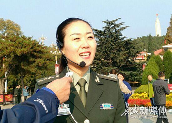 講解員劉曉曉說，要把老一輩無產(chǎn)階級革命家的故事宣講出去。記者 煙成群 攝